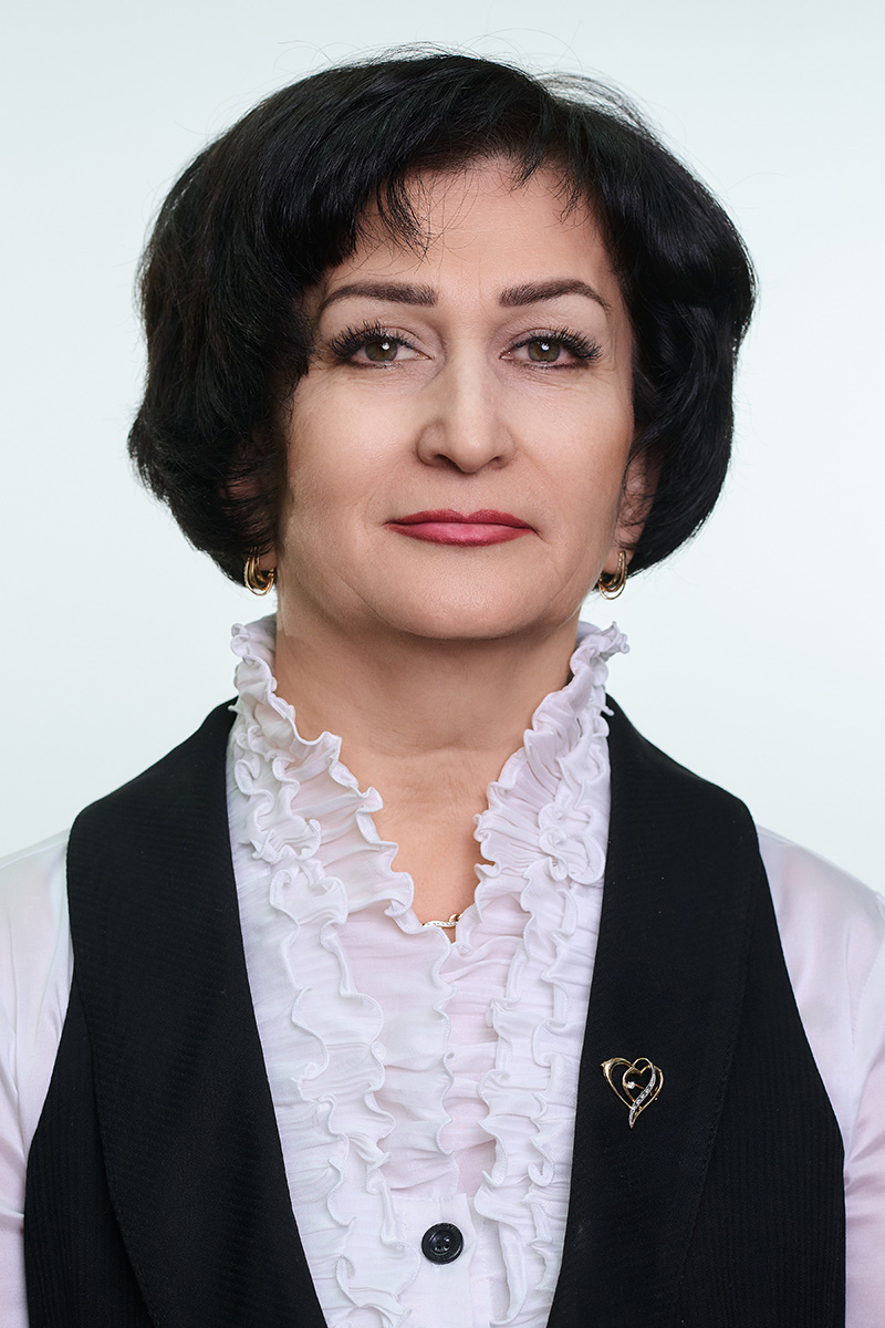 <p><strong>Начальник отдела</strong><br>
Акчурина Альфия Хафизовна, тел.: 8 (484) 39 62233</p>