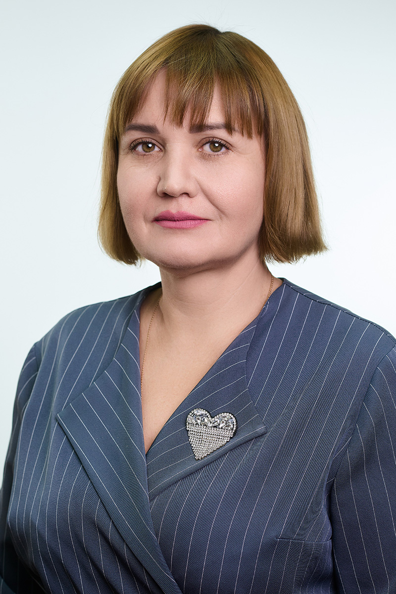 <p><strong>Начальник отдела</strong><br>
Гринько Оксана Станиславовна, тел.: 8 (484) 39 58434 </p>